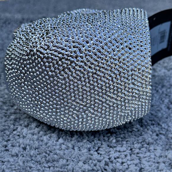 Skull Silver Textured Metallic Makeup Brush Pencil Holder Halloween Spooky Eyes - Picture 11 of 16